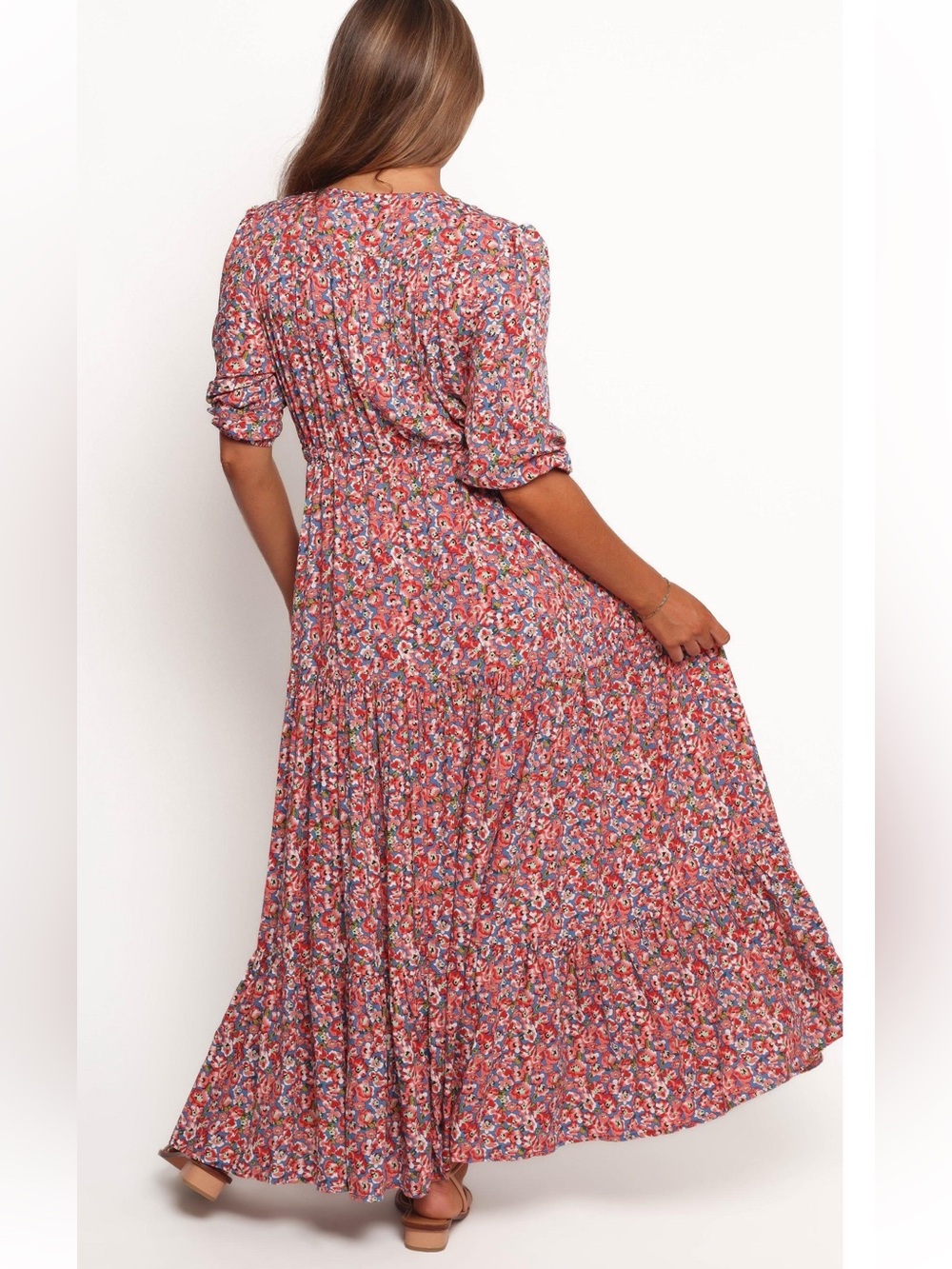 Petal & Pup
Kelda Blue Ditsy Floral Midi Dress - Picture 3 of 7